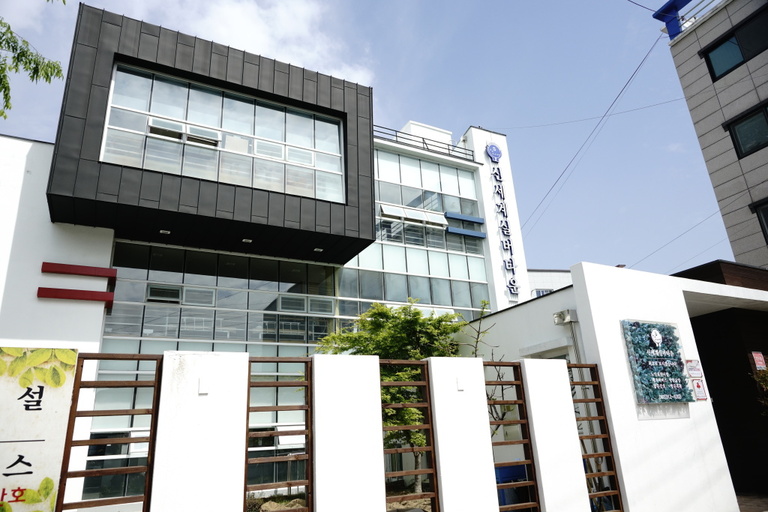 신세계실버타운 전경입니다.